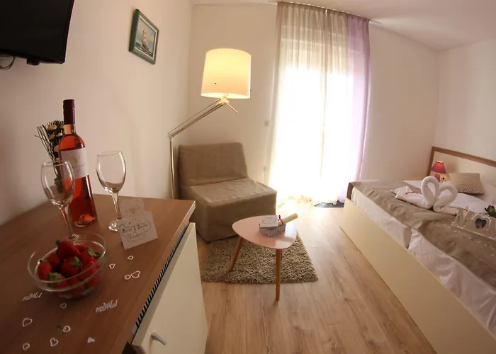 게스트하우스 Badi Lovrečica