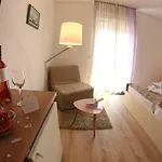 게스트하우스 Badi Lovrečica