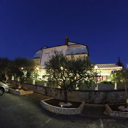 Casa de hóspedes Badi 3*