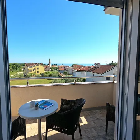 Badi 3* Lovrečica