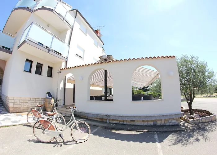 בית הארחה Badi 3*