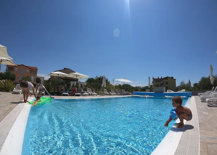 בית הארחה Badi 3*